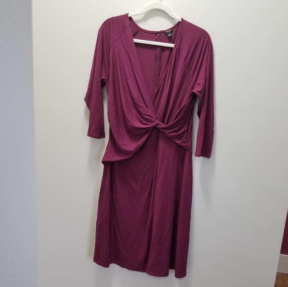 Ann Taylor Dresses & Skirts - Maroon Ann Taylor Twist Front Dress